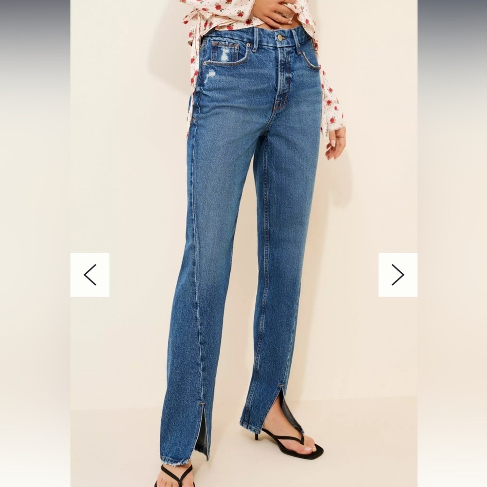 Good American - Good Icon Twisted Slit Hem High Rise Straight Jeans -